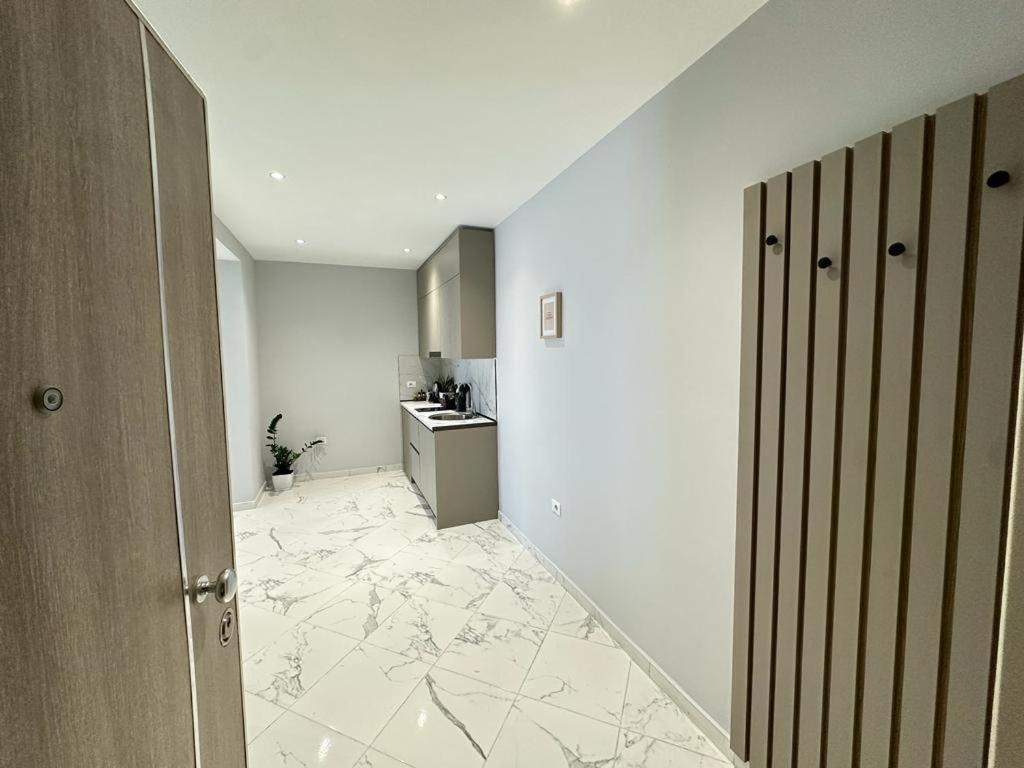 Apartament Trea