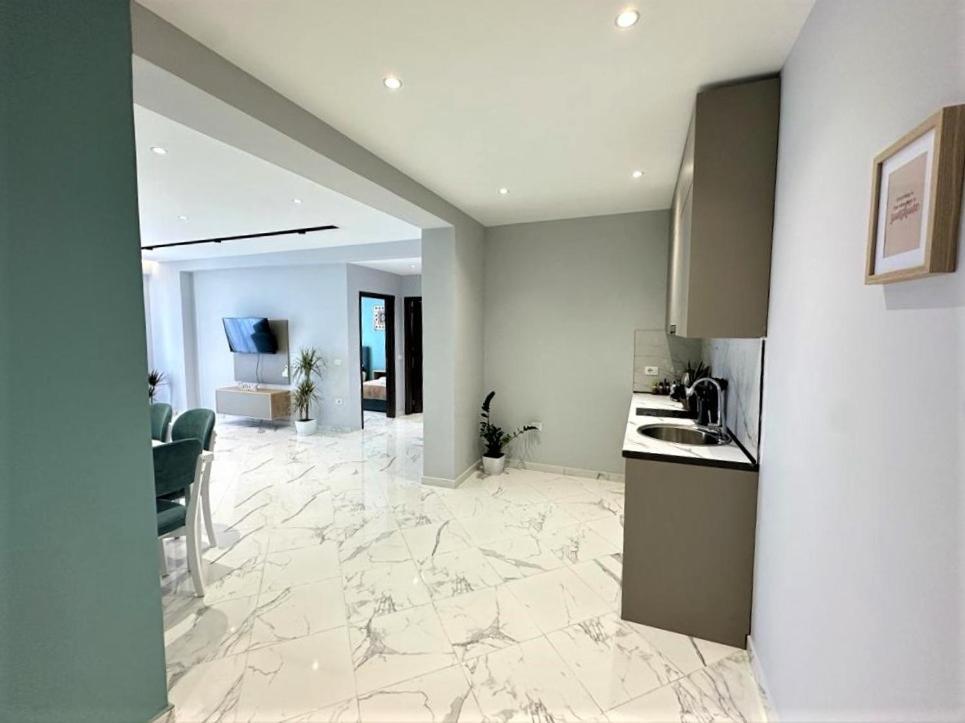Apartament Trea *